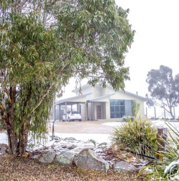 Snow surrounding Villa 2 at Alure Stanthorpe