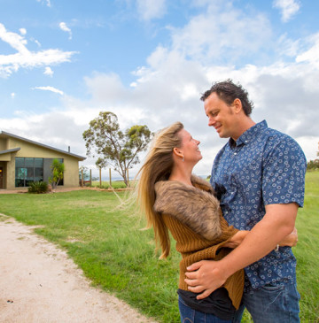 Alure Stanthorpe Couple Time